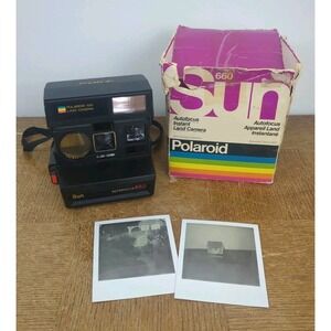 Vintage Polaroid Sun 660 Autofocus Instant Camera w/ Strap & Box - FILM TESTED!